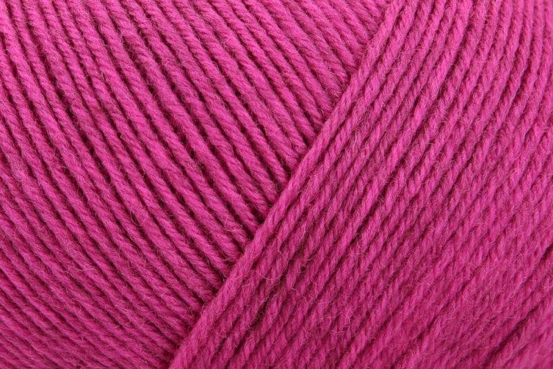 Regia Premium 4-diegu Merino Yak 100g #07524 "Rozā merģelis"