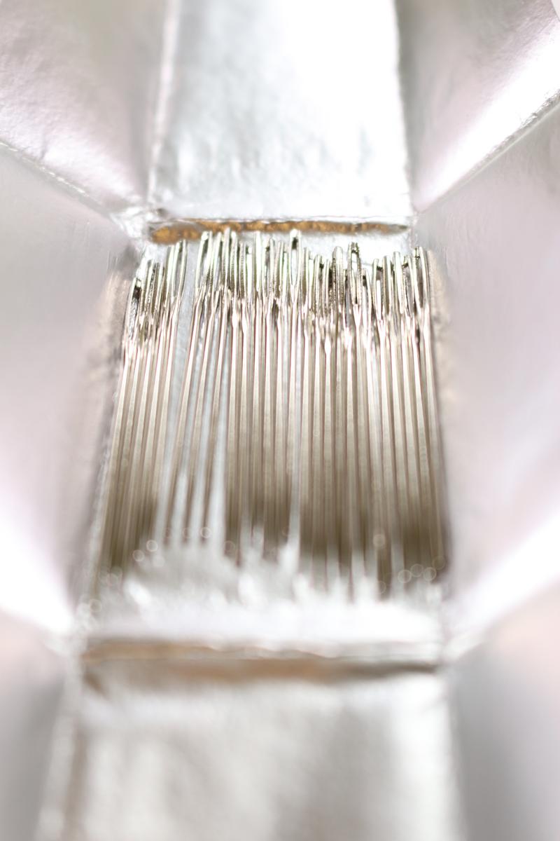 25 needles for embroidery and sewing with rounded tip No. 18 /Prym