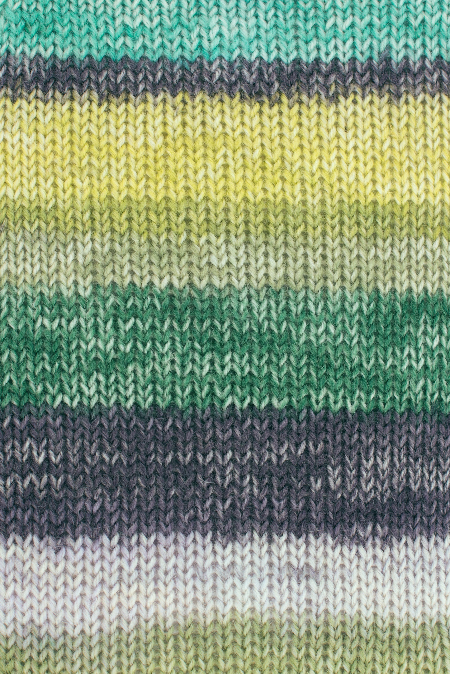 Hot Socks MADENA /Gründl/ 4-diegu zeķu dzija 100g #02 "Liepu lapa"