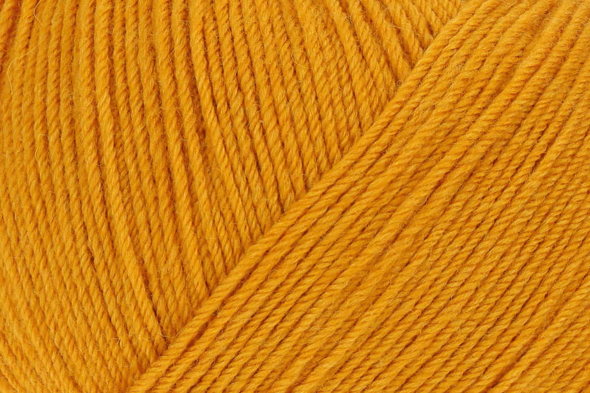 Regia Premium 4-diegu Silk 100g #00025 "Zelts"