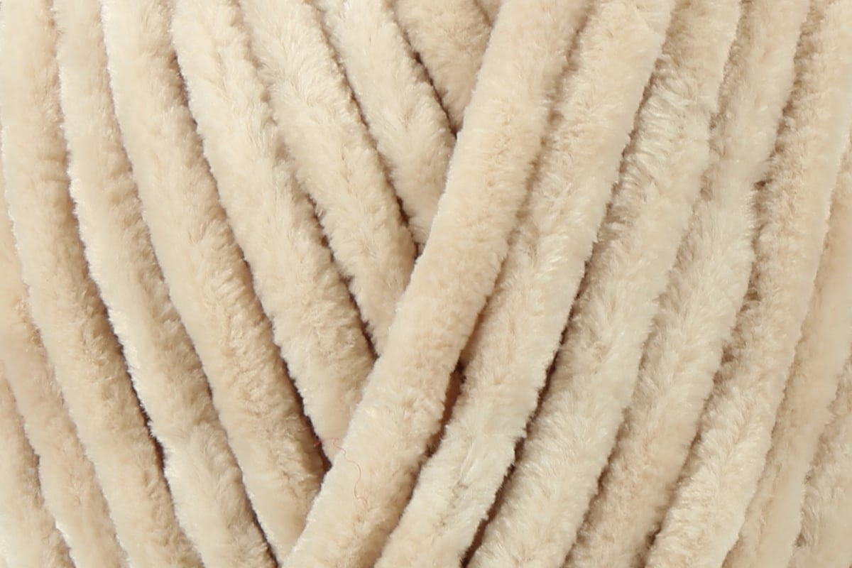 Luxury Velvet /Schachenmayr/ 100g #00020 "Trusītis"