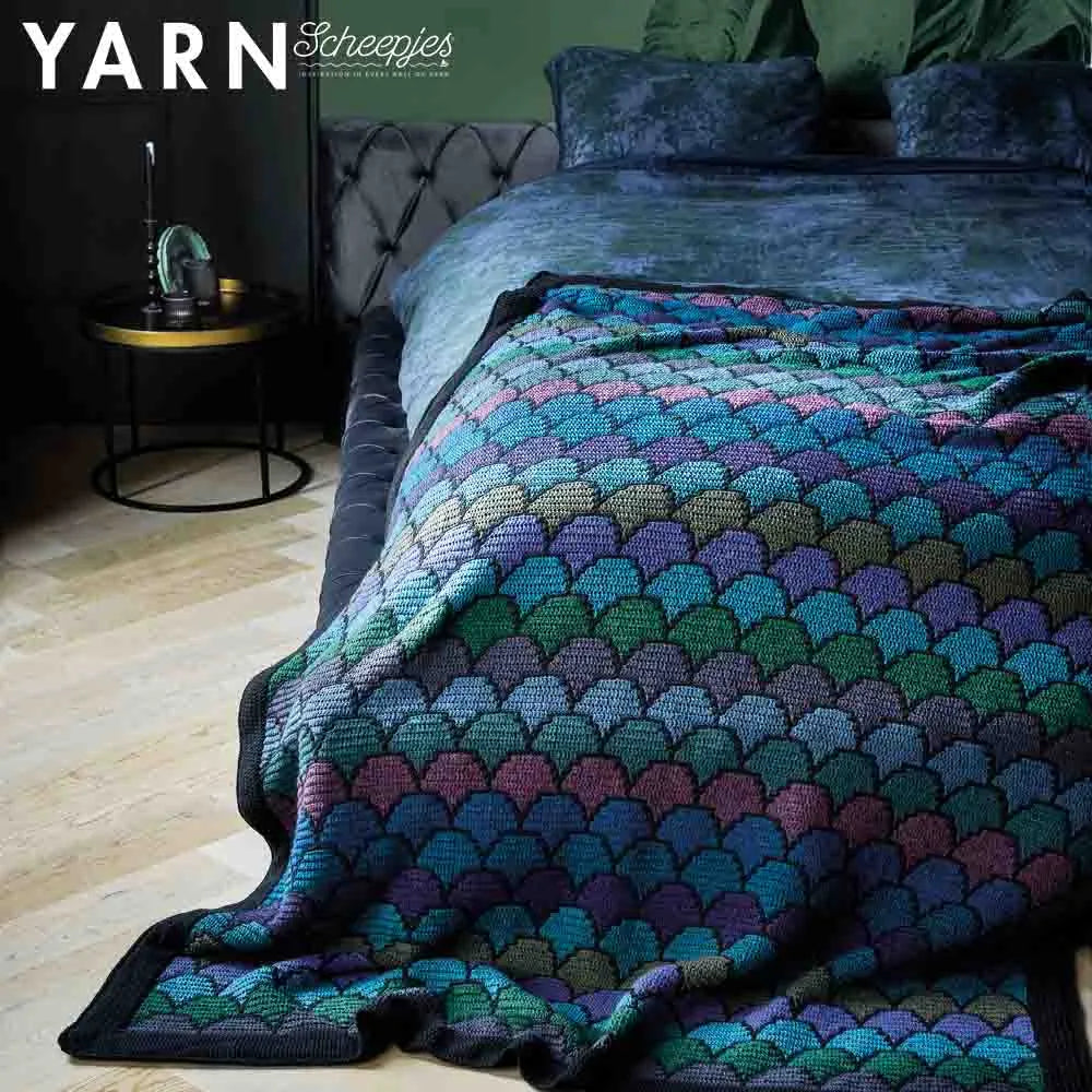 Scheepjes YARN Bookazine 16 SHIMMERLAND - rokdarbu žurnāls grāmata, ENG