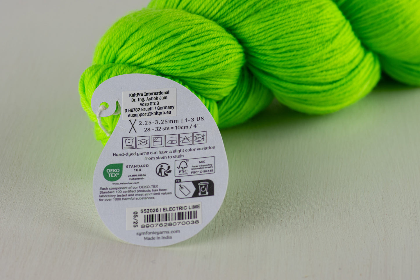 Symfonie Terra 4-ply 100g #SS2026 "Electric Lime"