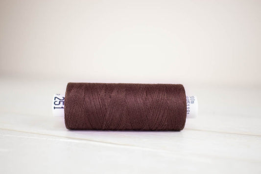 Õmblusniit Drima No.120, 100% polüester, 500m #00251 "Tumepruun"