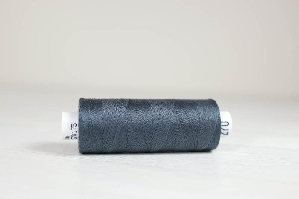 Sewing thread Drima No.120, 100% Polyester, 500m #00270 "Navy Blue"