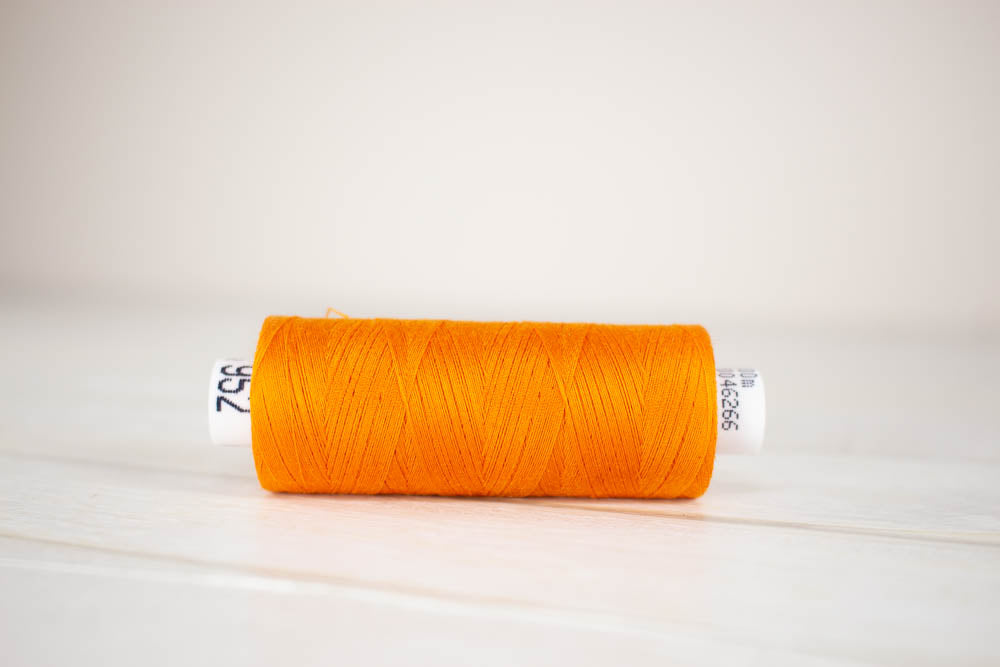 Õmblusniit Drima No.120, 100% polüester, 500m #00952 "Oranž"