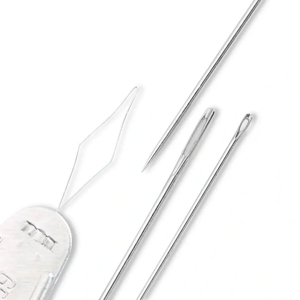 Sewing, darning needles & threader/ 19 pcs