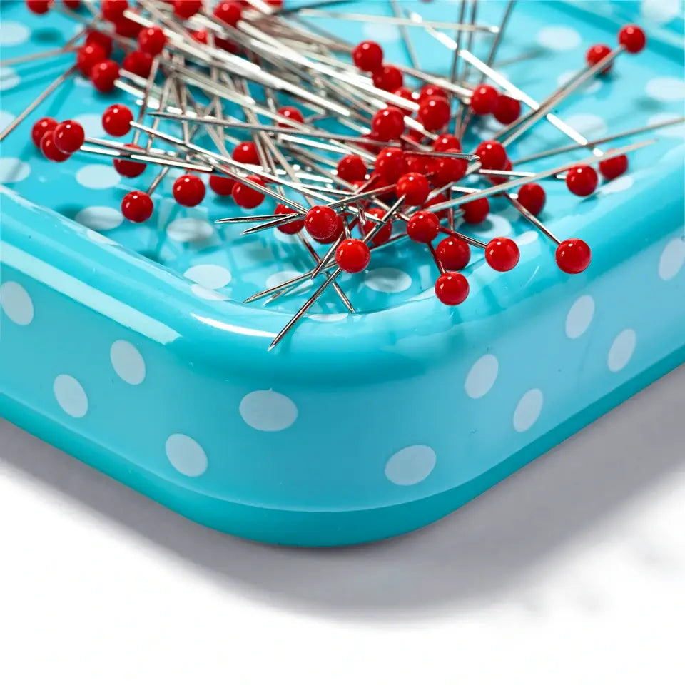 Magnetic pad with push pins 9g - 30 x 0.6mm /Prym Love