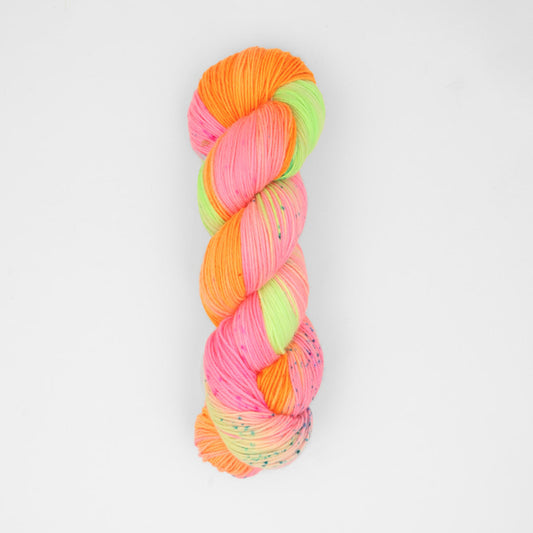 Symfonie Terra 4-strand 100g #VR2026 "Galactic Glow"