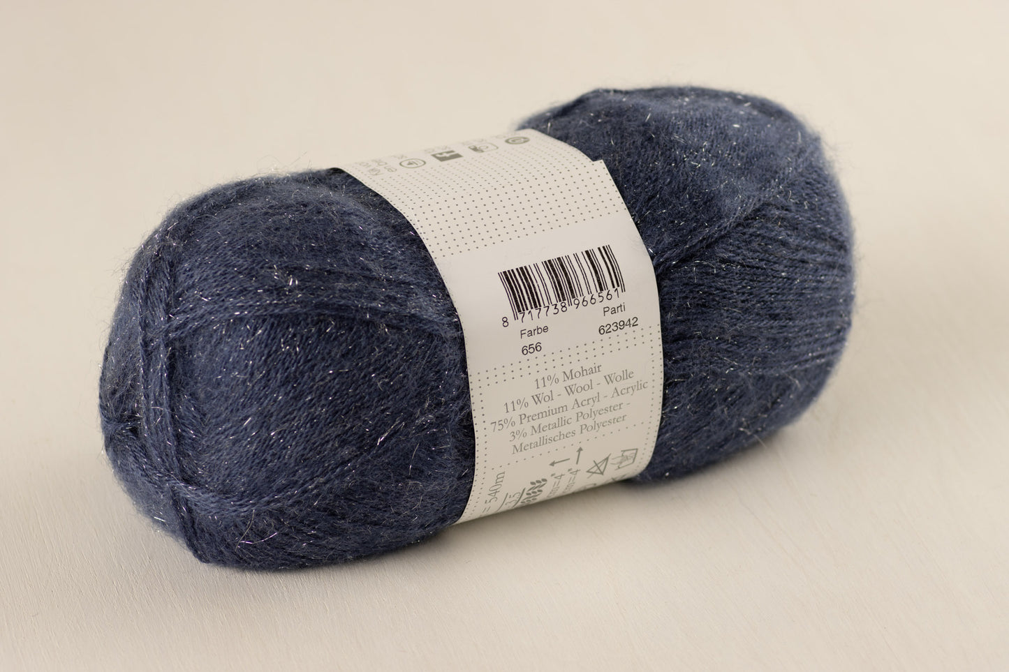 Stardust /Scheepjes/ 100g #656 "Andromeda"