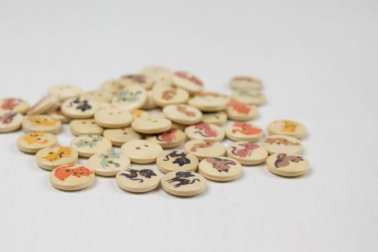 Wooden buttons with cat Ø15mm - 1 pc.