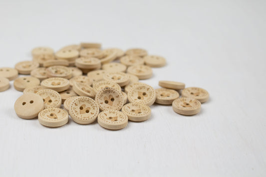 Wooden buttons HANDMADE WITH LOVE Ø15mm - 1 pc