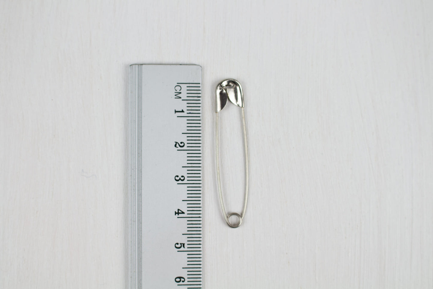 Safety pins, silver, 4.5 cm, 1 pc.