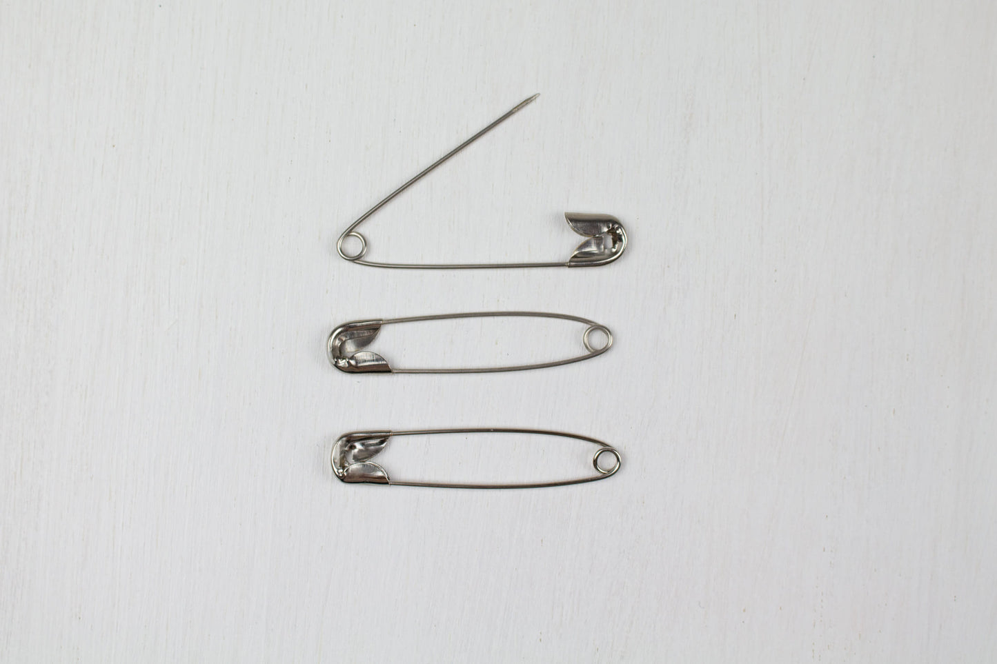 Safety pins, silver, 4.5 cm, 1 pc.