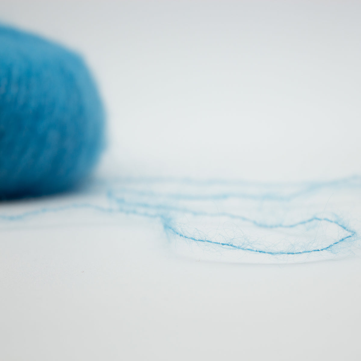 Silk Mohair LUX /Lana Gatto/ 25g #30485 "Tirkīzzila"