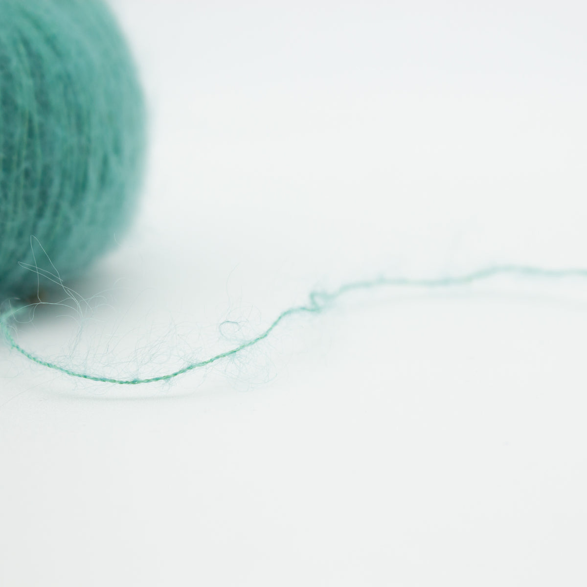 Silk Mohair /Lana Gatto/ 25g #9375 "Tume piparmünt"