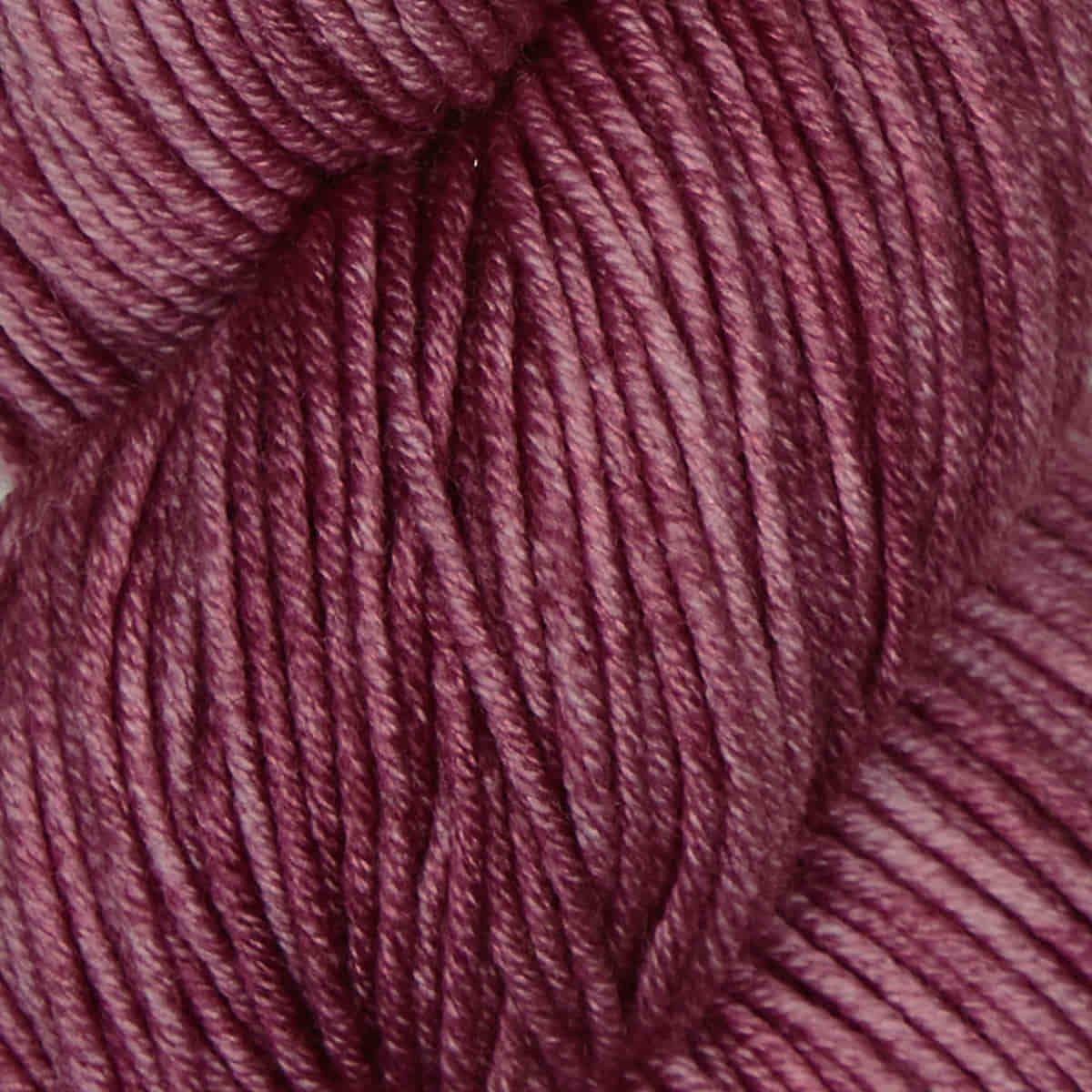 Symfonie VIVA #SS1045 "Bougainvillea" / 100g DK thickness