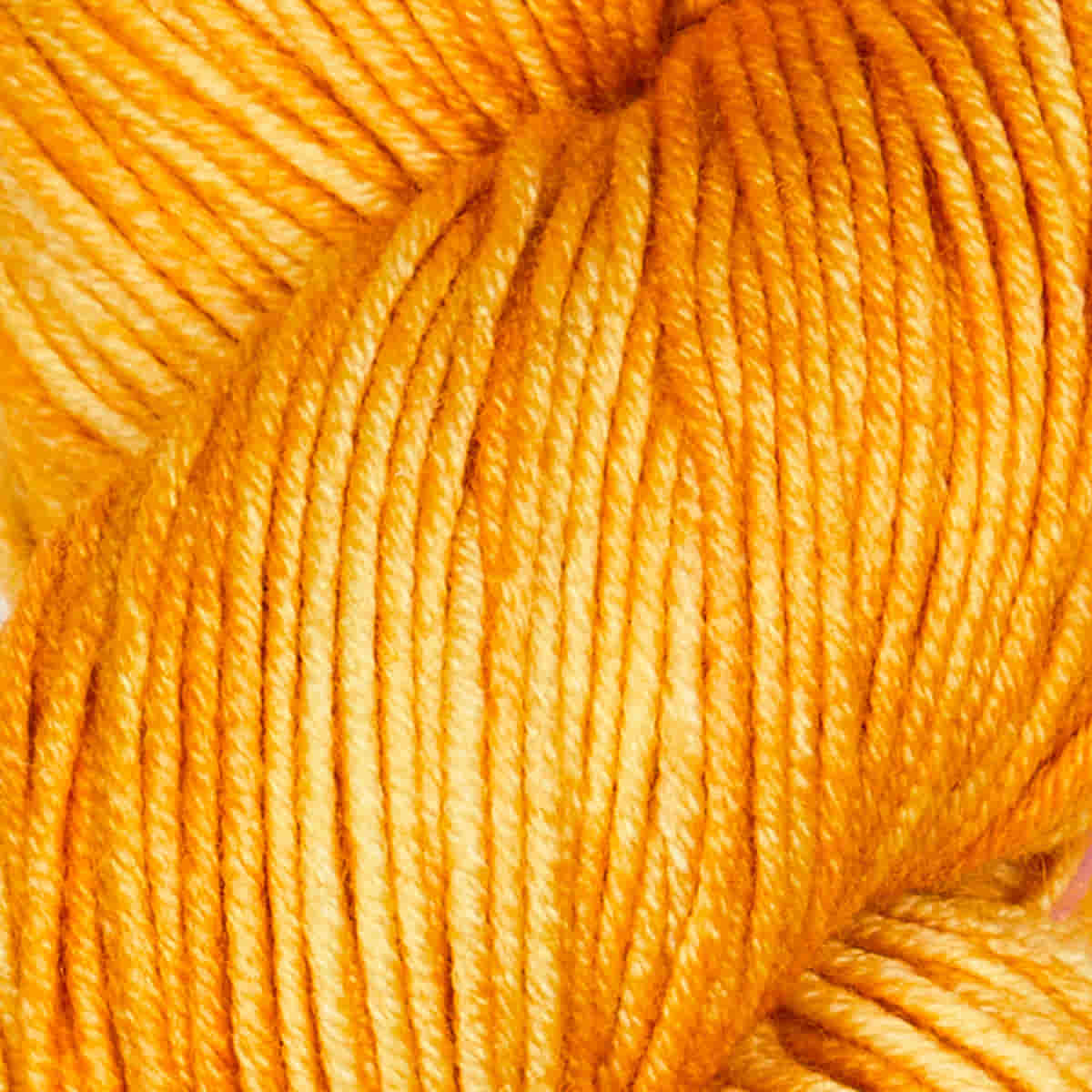 Symfonie VIVA #SS1040 "Mango" / 100g DK thickness
