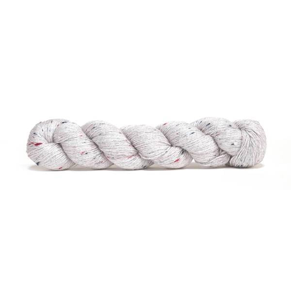 Spun Silk World TANGLED siid Nm 16/3 50g #0080 "Kingitus"