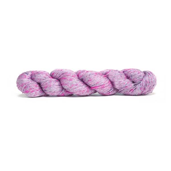 Spun Silk World TANGLED silk Nm 16/3 50g #0085 "Candy Temptation"