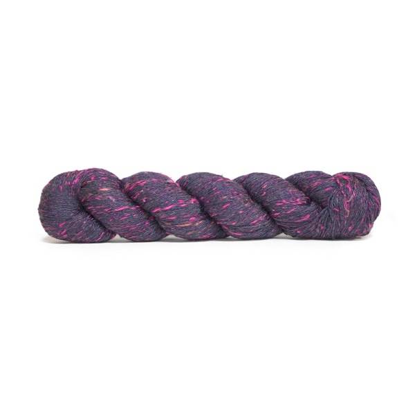 Spun Silk World TANGLED zīds Nm 16/3 50g #0092 "Priecīgi violets"