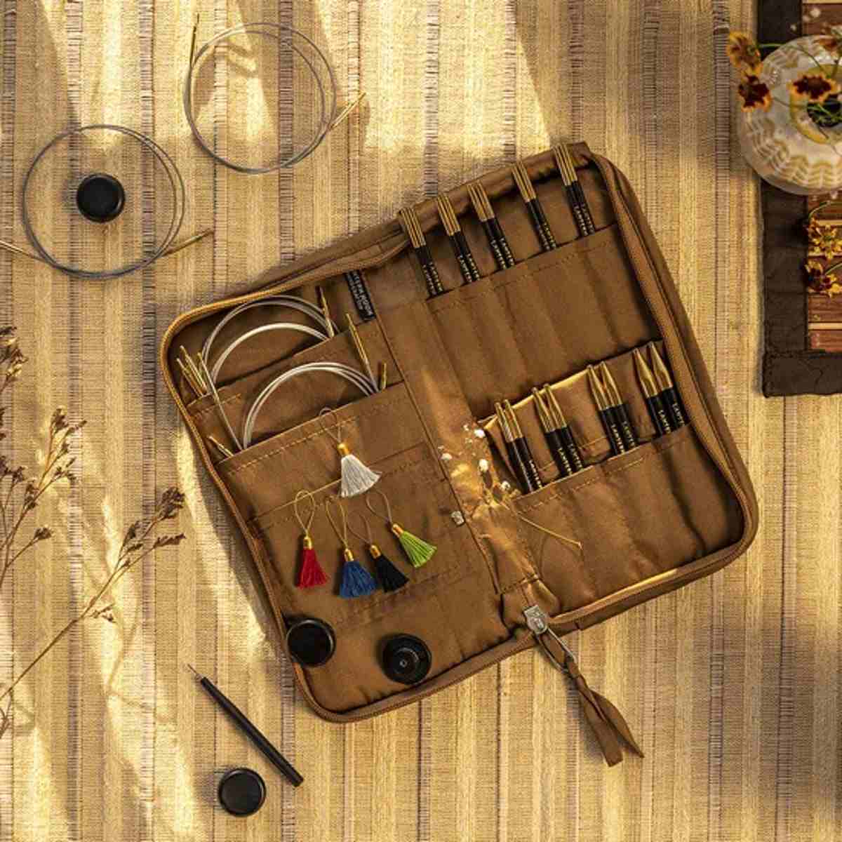 Lantern Moon ANCESTRY /10cm īso maināmo apļa adāmadatu komplekts ar kabeļiem /KnitPro/ 9 izmēri