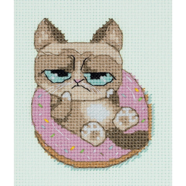 "British Cat" - embroidery kit /Alice/ 12 x 11 cm