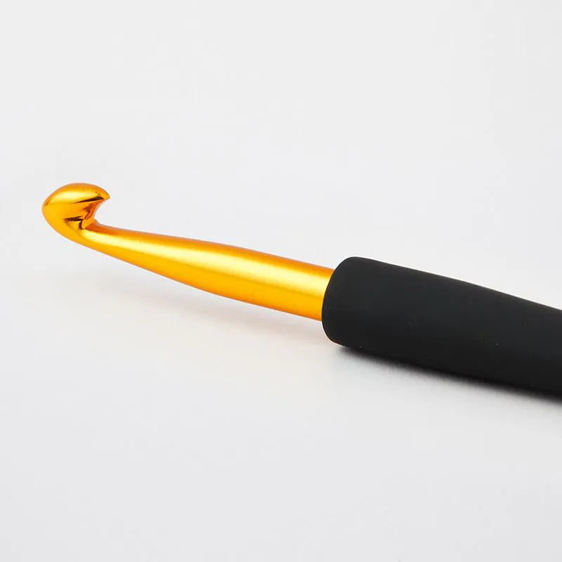 Aluminum crochet hook with black handle - gold /Knitpro/