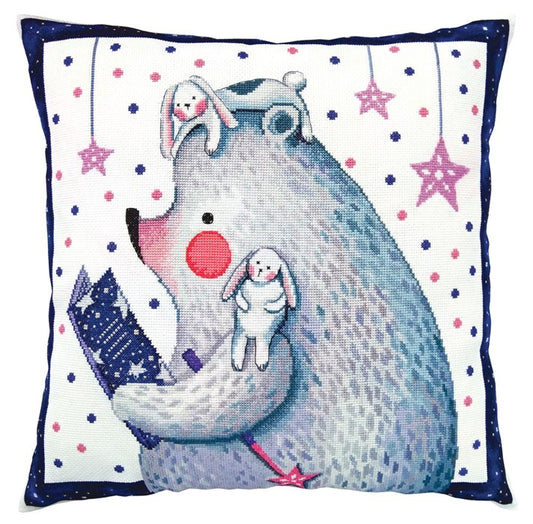 Pillowcase "Reading in the Stars" - embroidery kit /RTO/ 40 x 40 cm