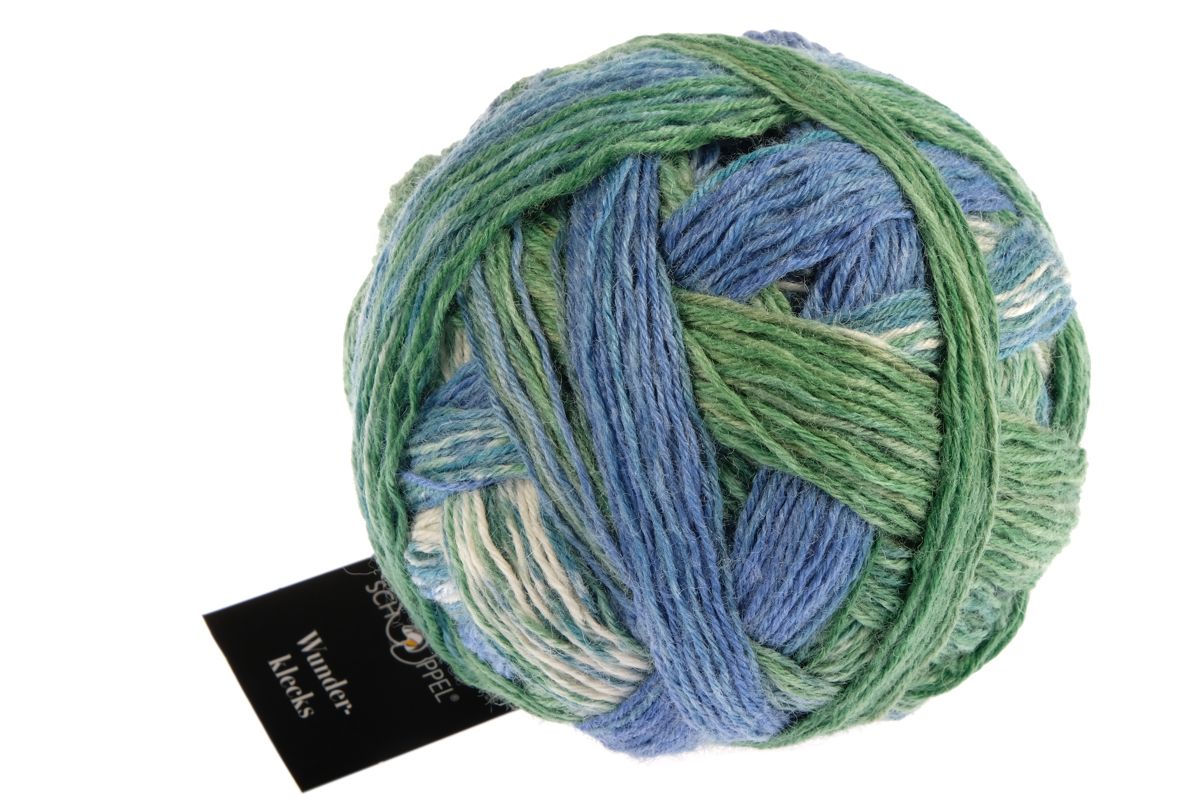 Wunderklecks /Schoppel/ 100g #2432 "Bernda Kestlera iedvesmota zaļā tēja" 4-diegu zeķu dzija, ar bioloģiski noārdāmu poliesteru