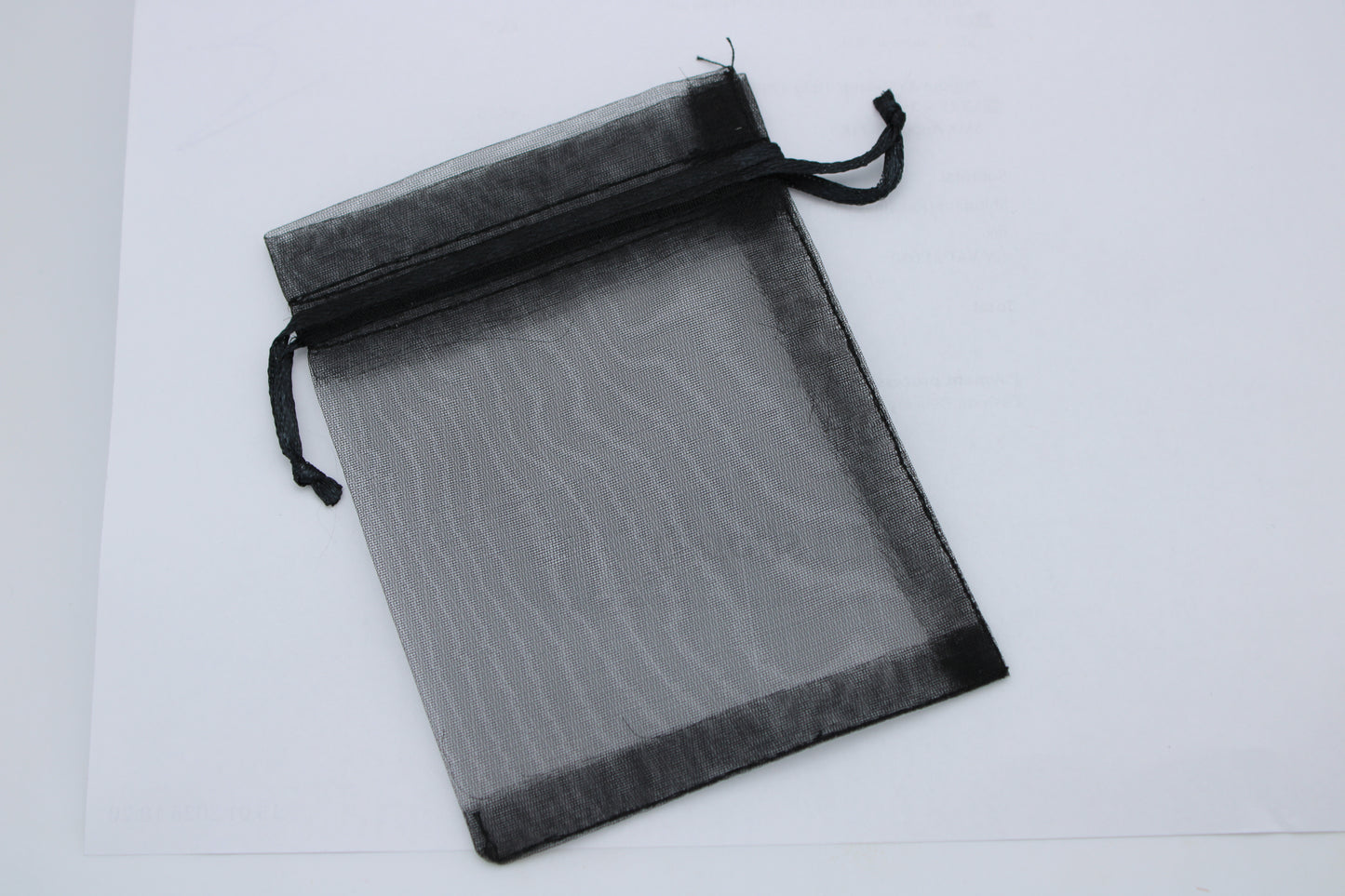 Organzas dāvanu maisiņš / melns 12 x 9 cm