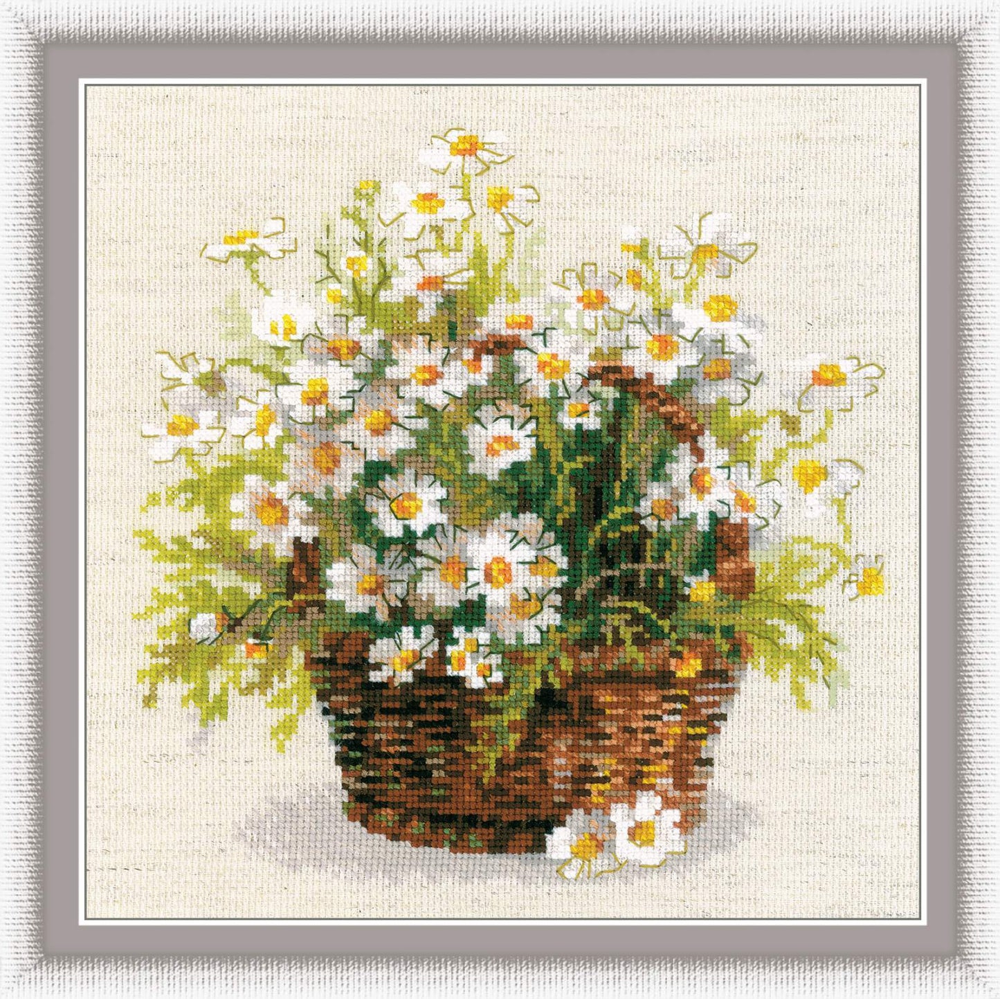 Chamomiles - embroidery kit /RIOLIS/ 25 x 25 cm