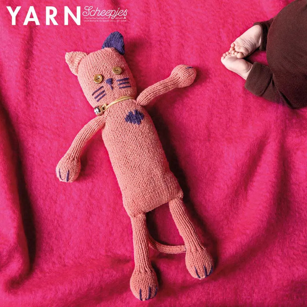 Scheepjes YARN Bookazine 18 THE FAMILY ISSUE - rokdarbu žurnāls grāmata, ENG