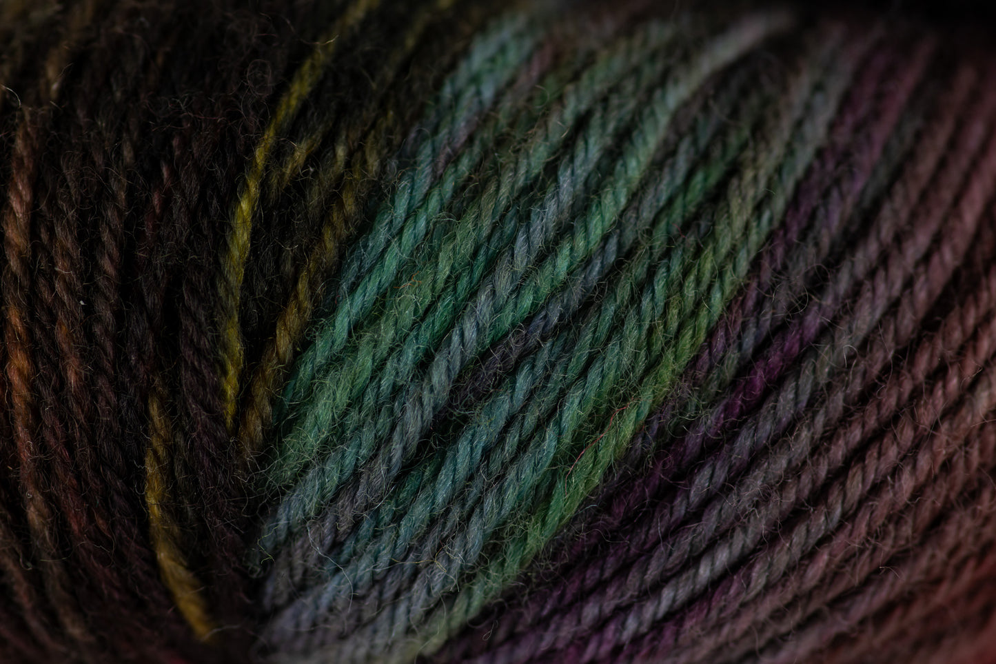 Symfonie Terra 4-ply 100g #VR2027 "Grape Harvest"