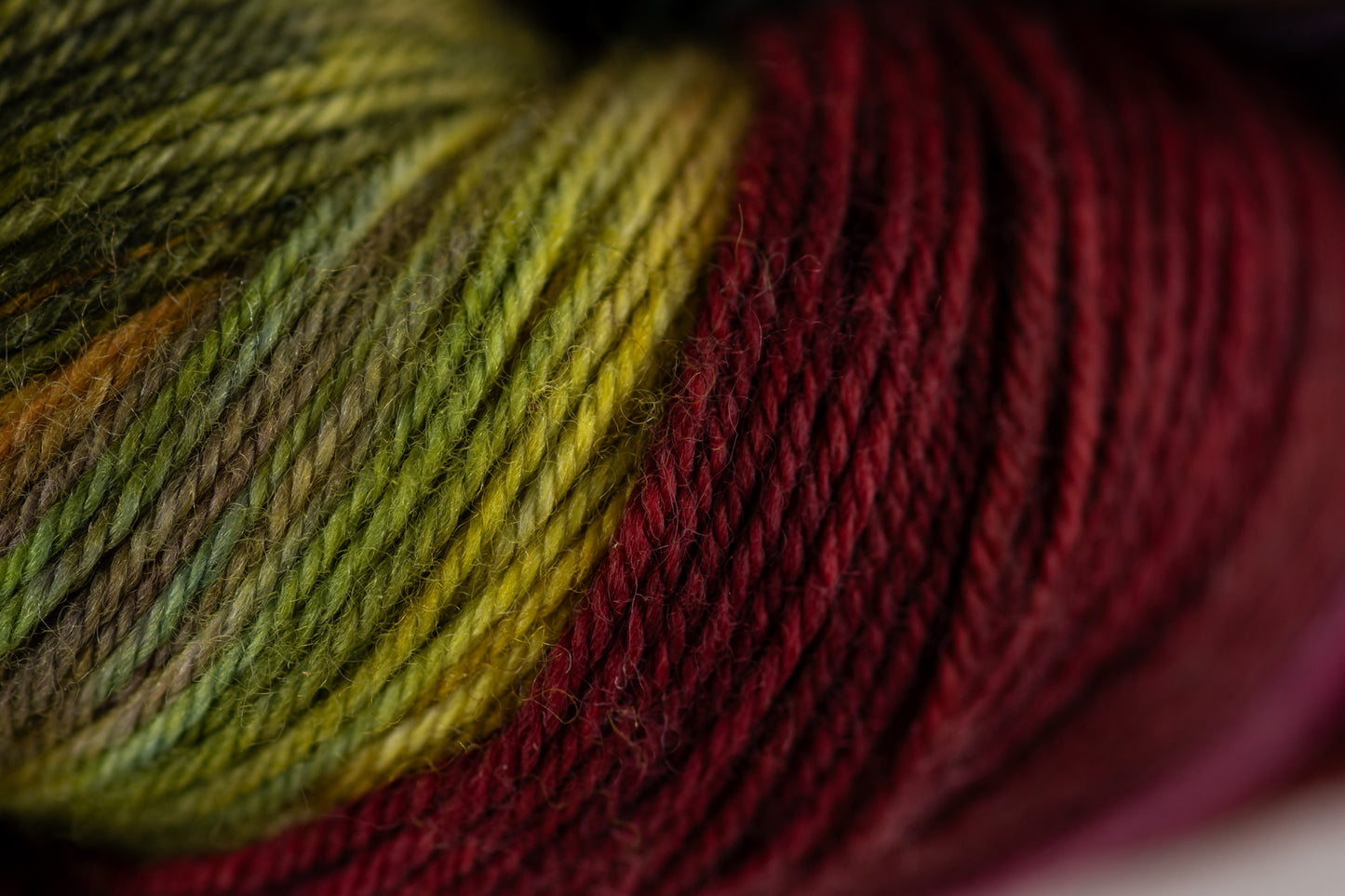 Symfonie Terra 4-ply 100g #VR2027 "Grape Harvest"