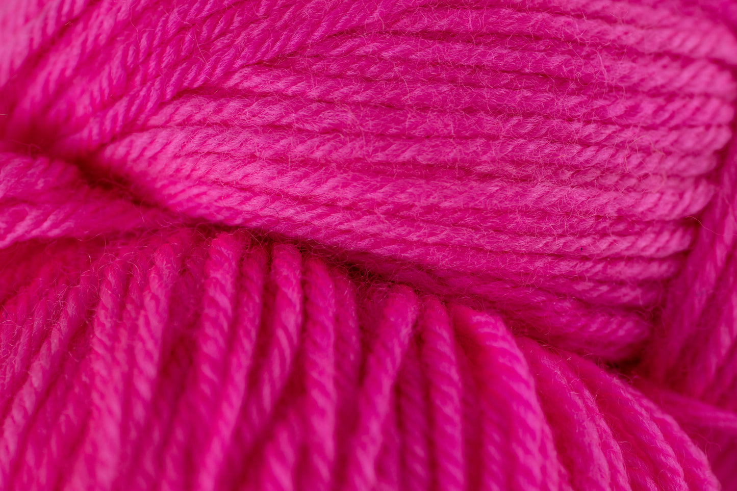 Symfonie Terra 4-kihiline 100g #SS2028 "Ka-Pow roosa" 