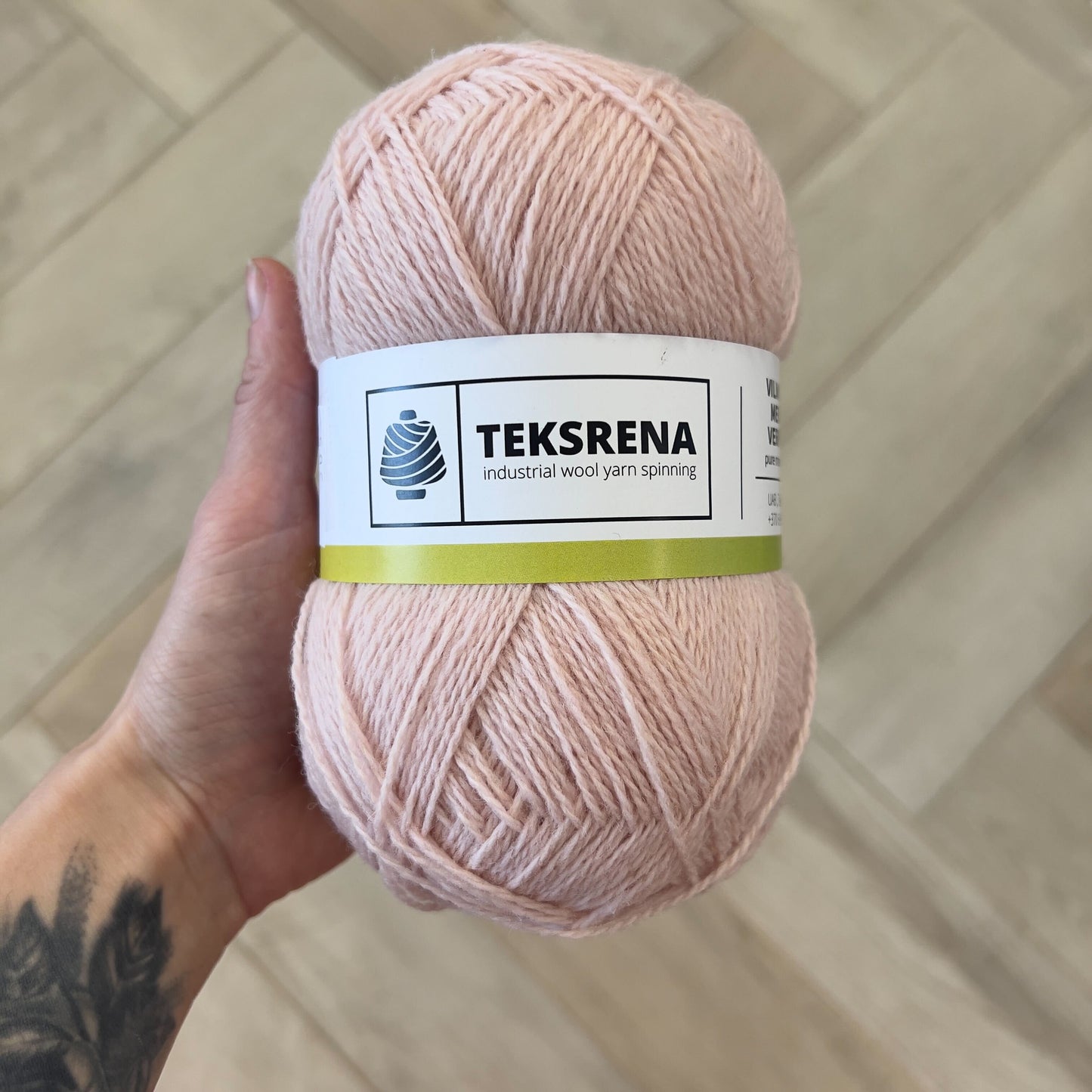 Nm 9/2/ 100% merino wool /Texrena 100g #505 "Dull peach"