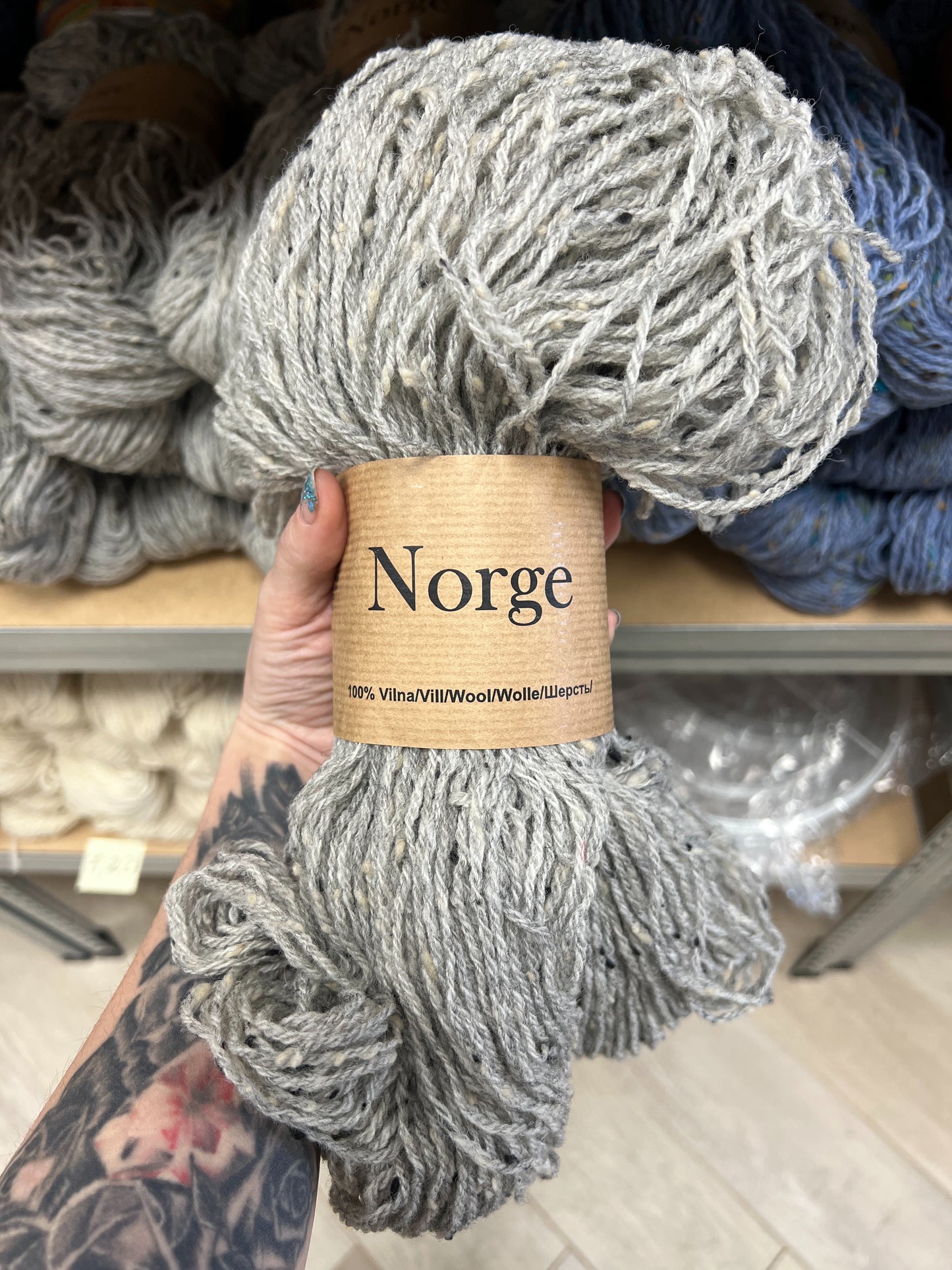 Norra /Midara/ NM: 7/3 100g #911 "Hall tviid"