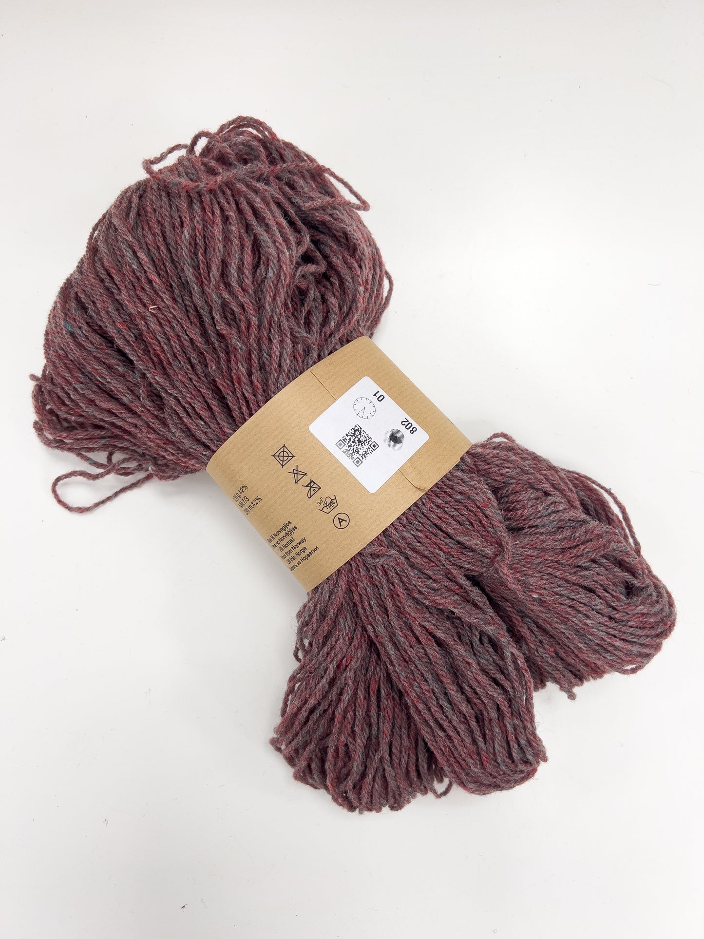 Norge /Midara/ NM: 7/3 100g #802 "Pelēksarkans Mix"