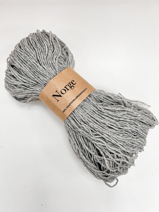 Norge /Midara/ NM: 7/3 100g #910 "Gaiši pelēks"