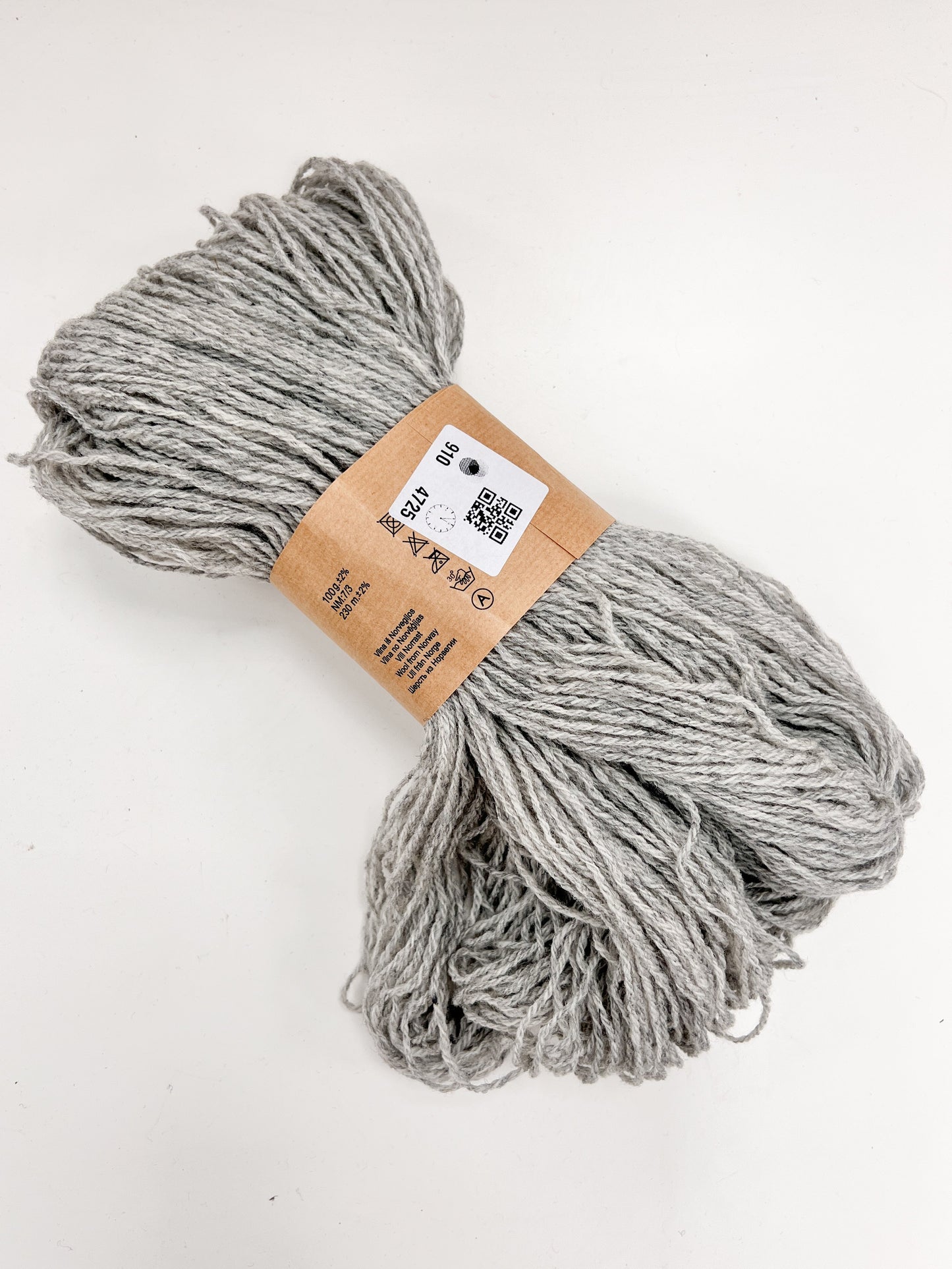 Norge /Midara/ NM: 7/3 100g #910 "Gaiši pelēks"