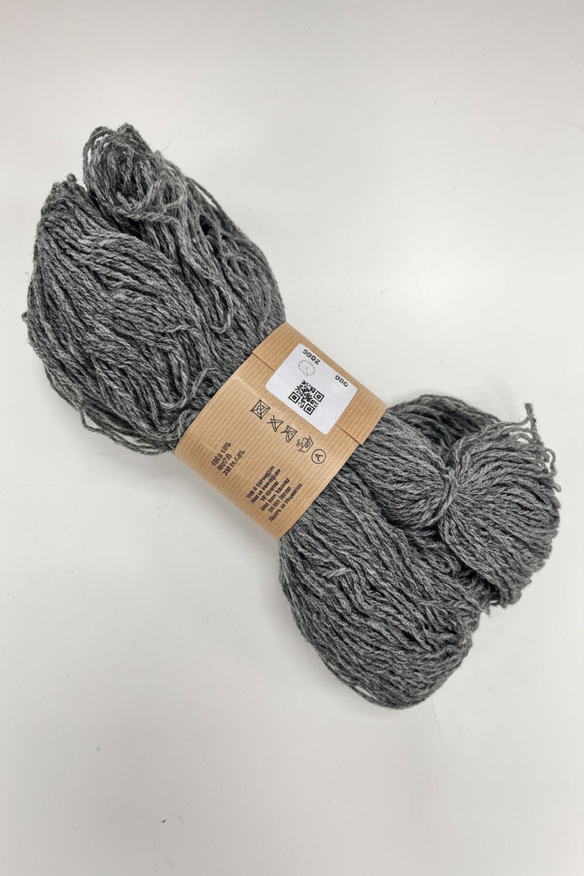 Norge /Midara/ NM: 7/3 100g #930 "Tumši pelēks"