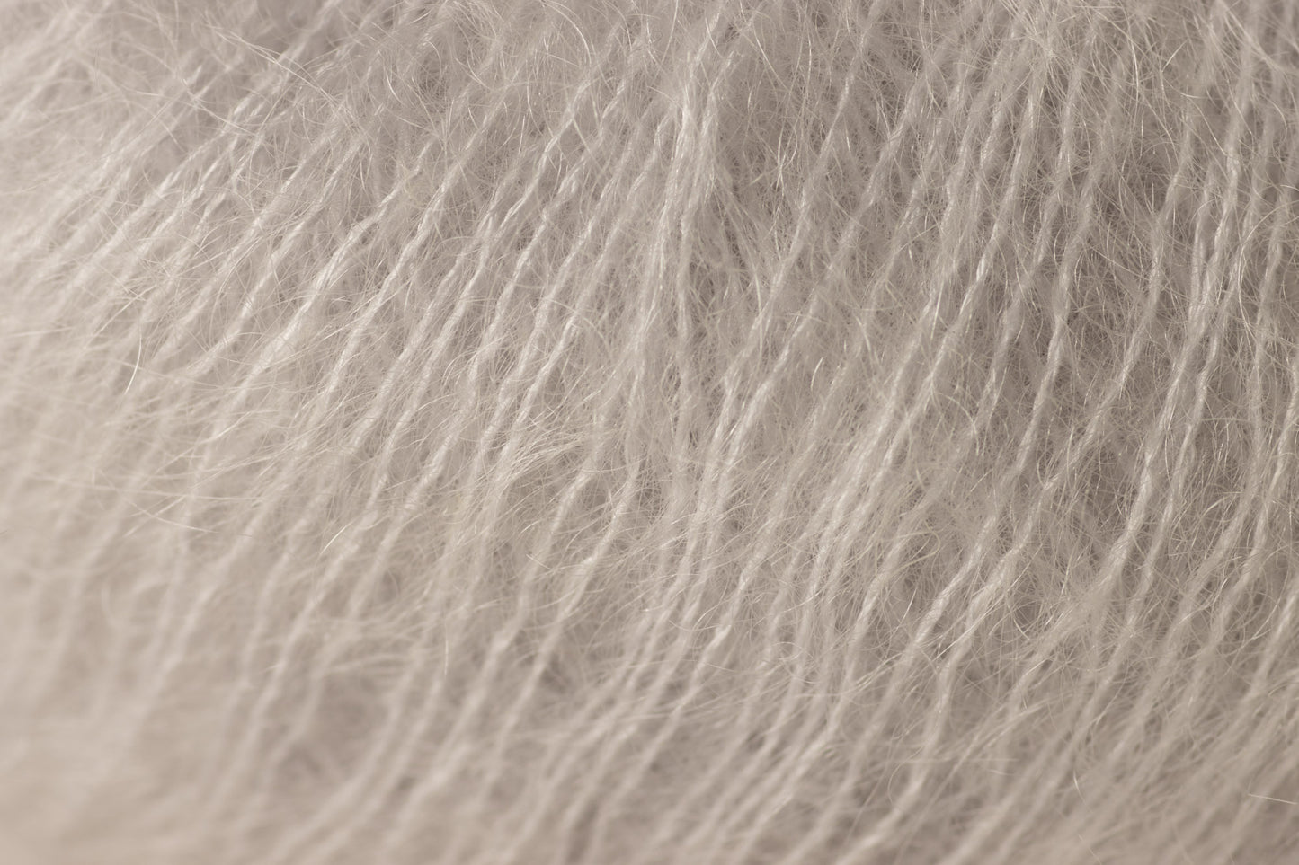 Silk Mohair /Midara/ 25g #905 "Gaiši pelēks"