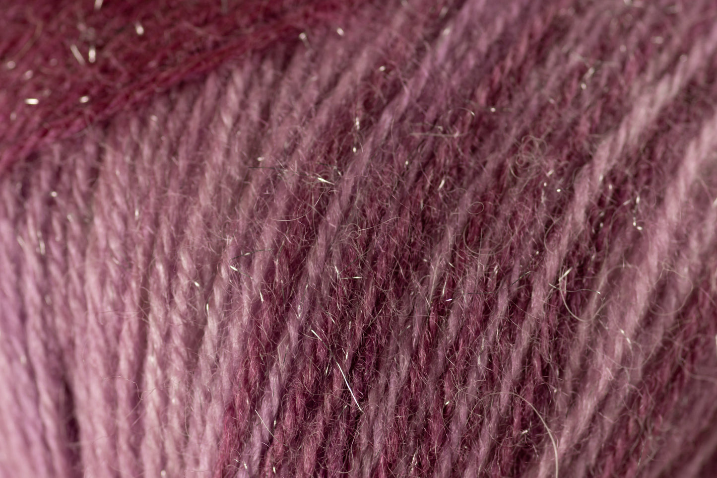 Stardust /Scheepjes/ 100g #664 "Virgin"