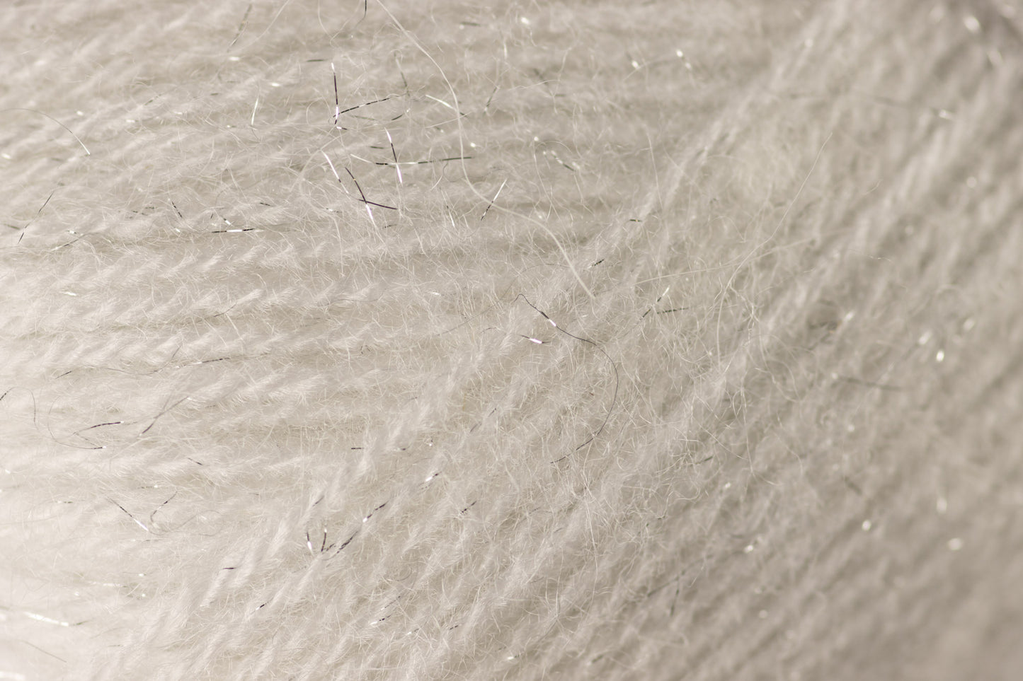 Stardust /Scheepjes/ 100g #652 "Pēgass"