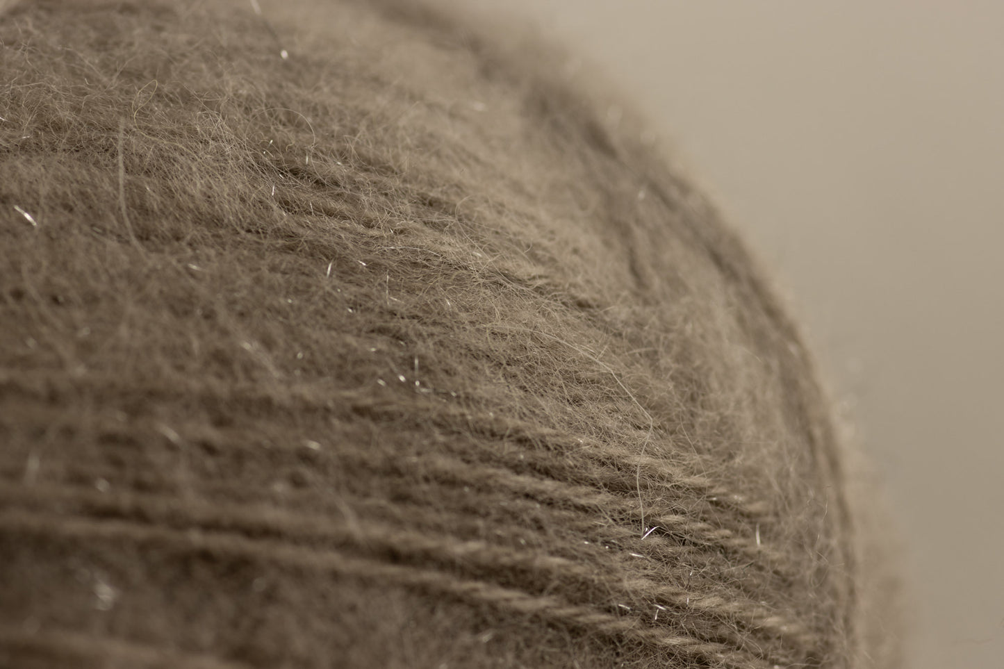 Stardust /Scheepjes/ 100g #655 "Delfīns"