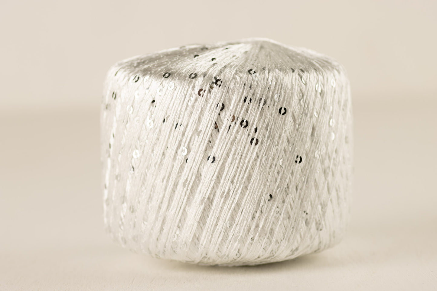 Sequin /Midara/ #13 "Balts-sudrabs"