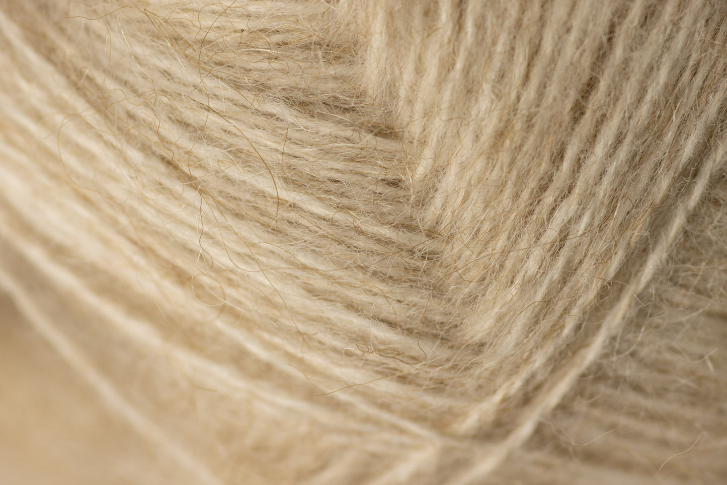 Angora 2 /Midara/ 100g #883 "Merserizēti gaiša kamieļkrāsa"