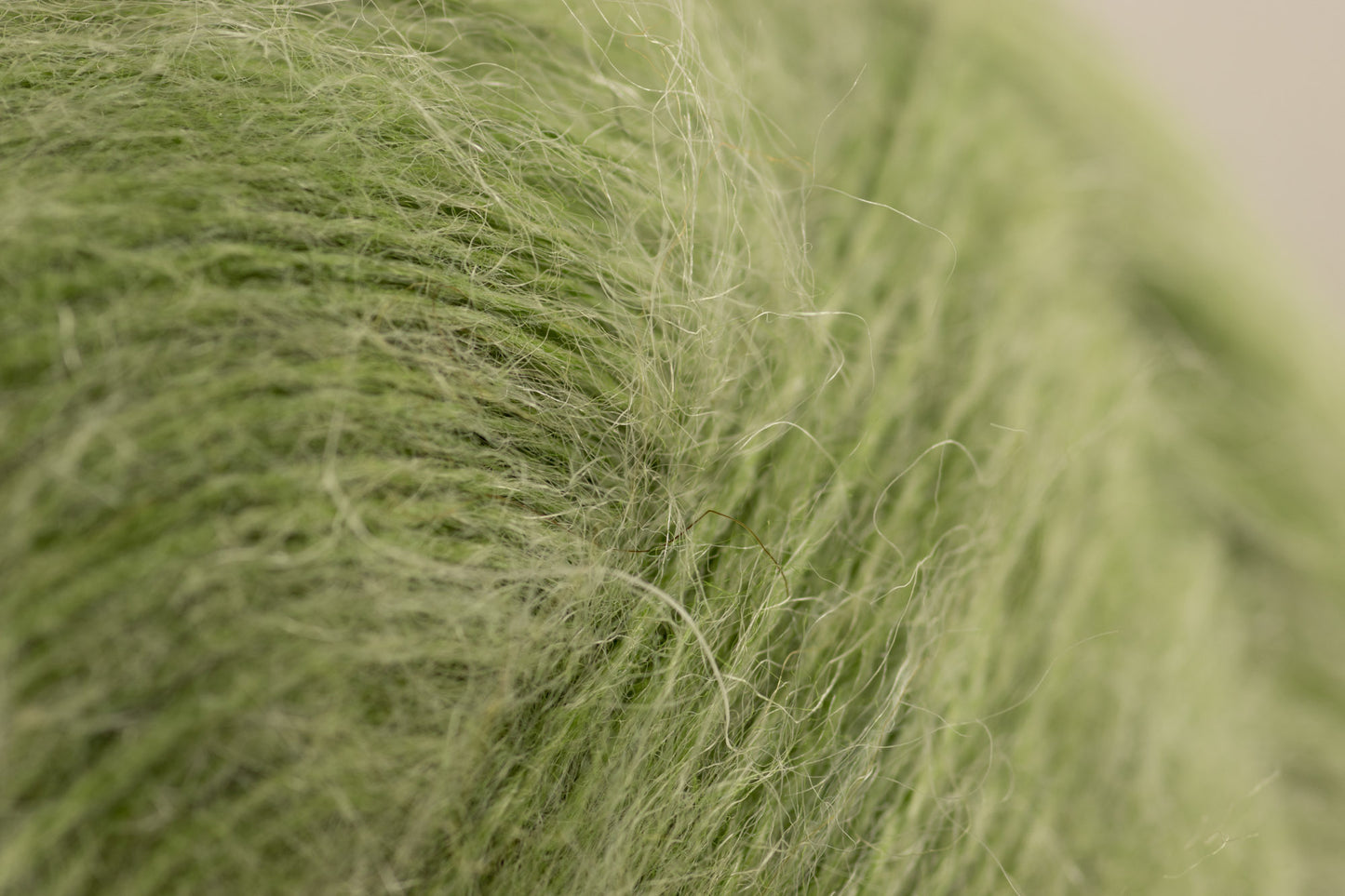 Angora 2 /Midara/ 100g #118 "Zaļš"