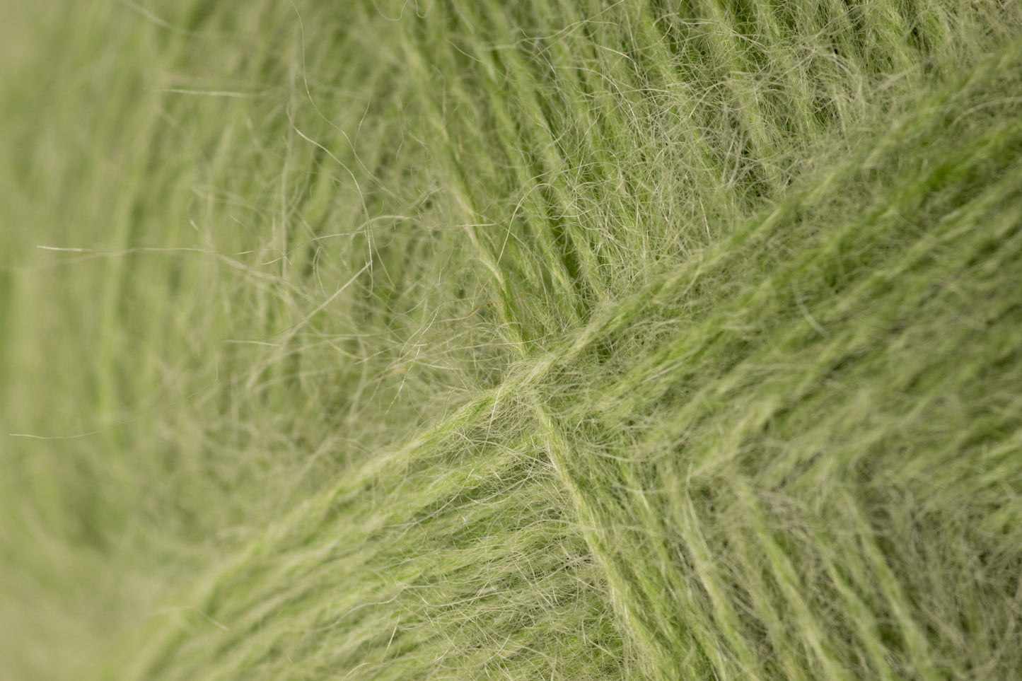 Angora 2 /Midara/ 100g #118 "Zaļš"